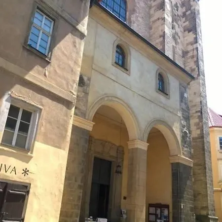Just 3 Min Walk Old Town Center Private E Apartment Prague