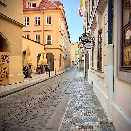 Privat bolig Just 3 Min Walk Old Town Center Private E