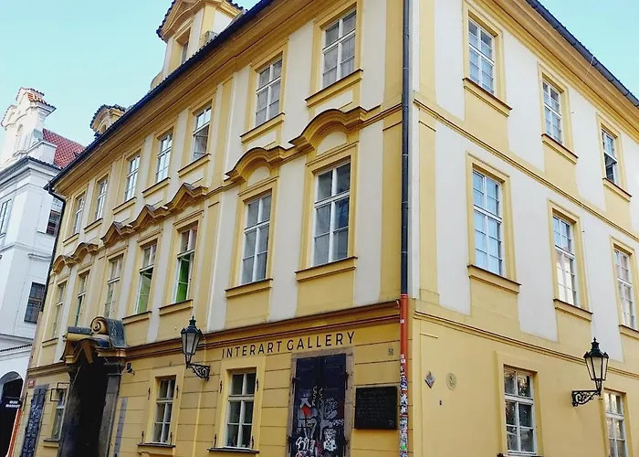 Just 3 Min Walk Old Town Center Private E