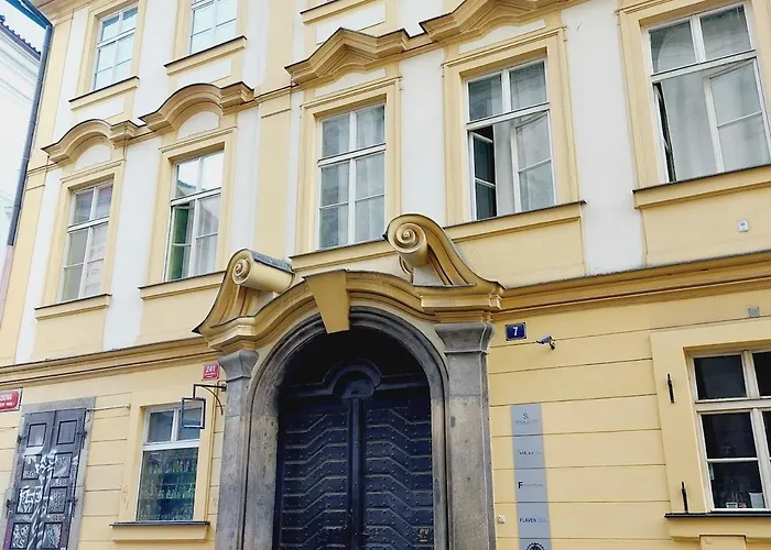 Just 3 Min Walk Old Town Center Private E Apartamento *